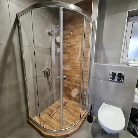 Nad Przykopa 아파트 *